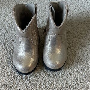 Cat and Jack Gold Cowgirl Boots Size 6 Great condition